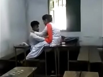 Real life indian school girl with her young lover boobs sucked - indian porn